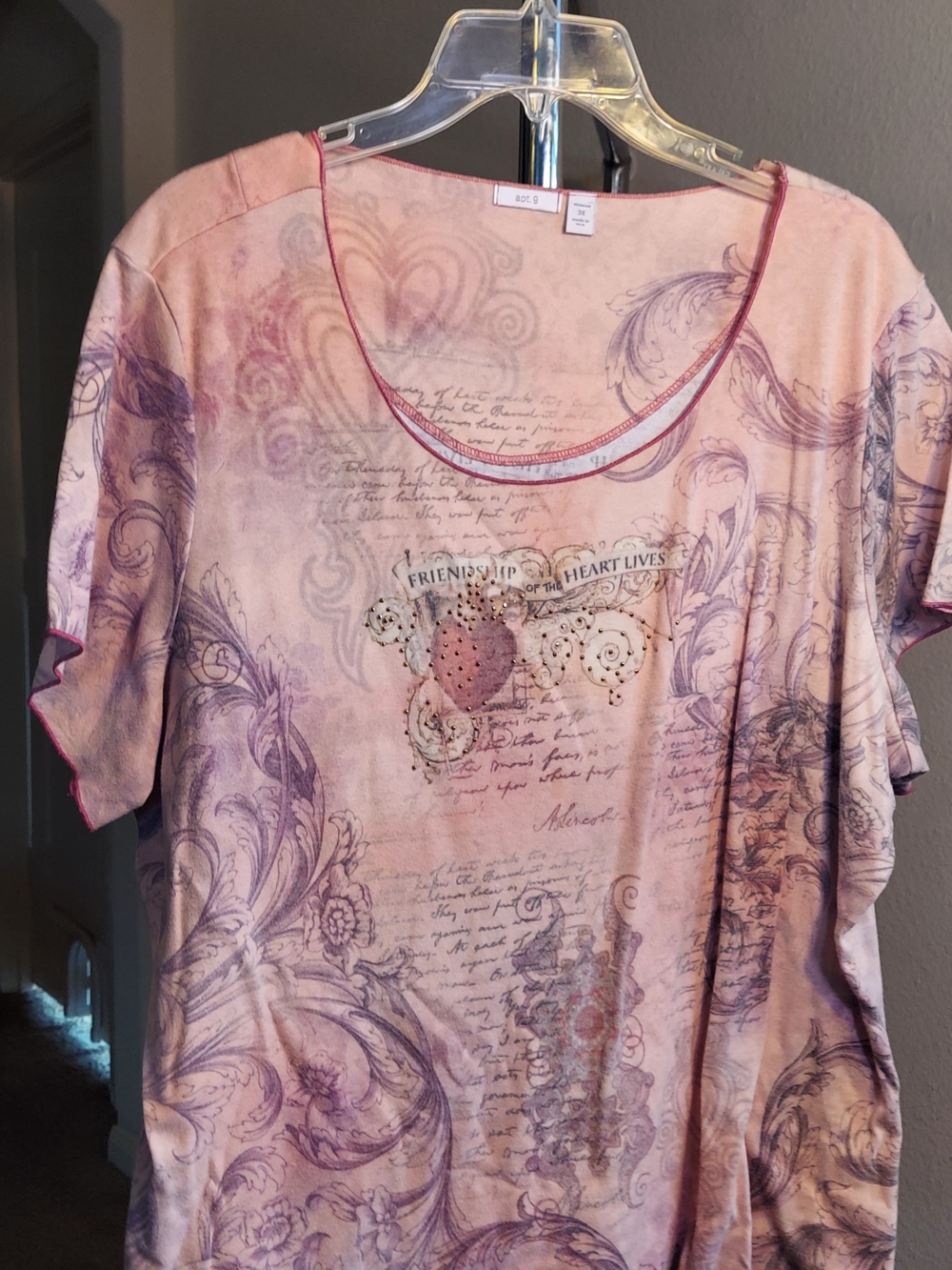 Apt. 9 Pastel Pink & Lavender Scoop Neck Decorative Script Tee
